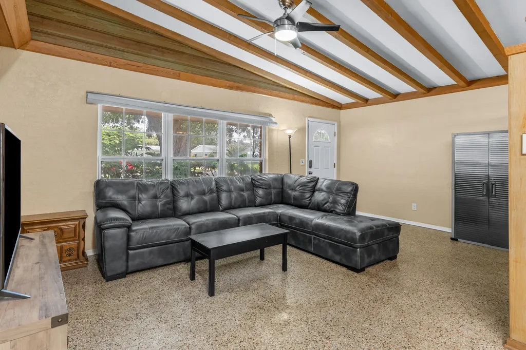 2456 Cortez Avenue Vero Beach FL 32960