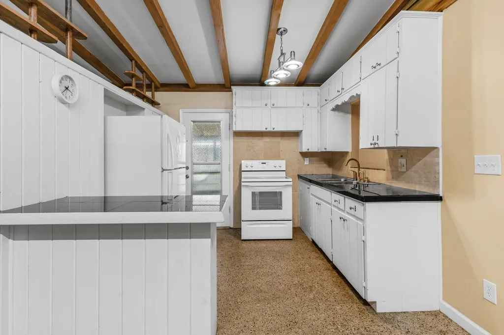 2456 Cortez Avenue Vero Beach FL 32960