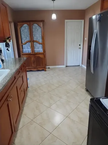 6810 NW 75th Street Tamarac FL 33321