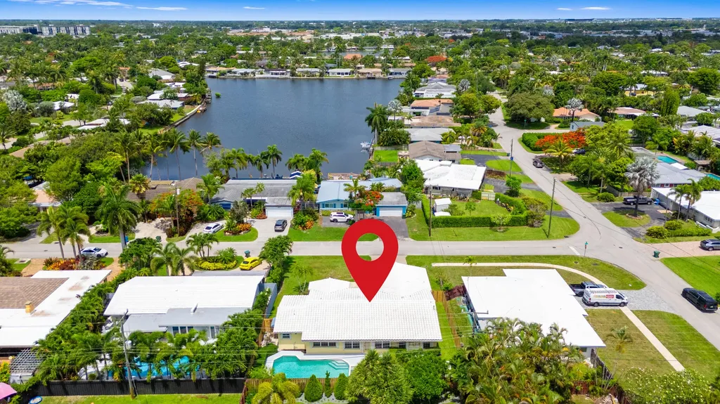 4240 NE 19th Avenue Oakland Park FL 33308