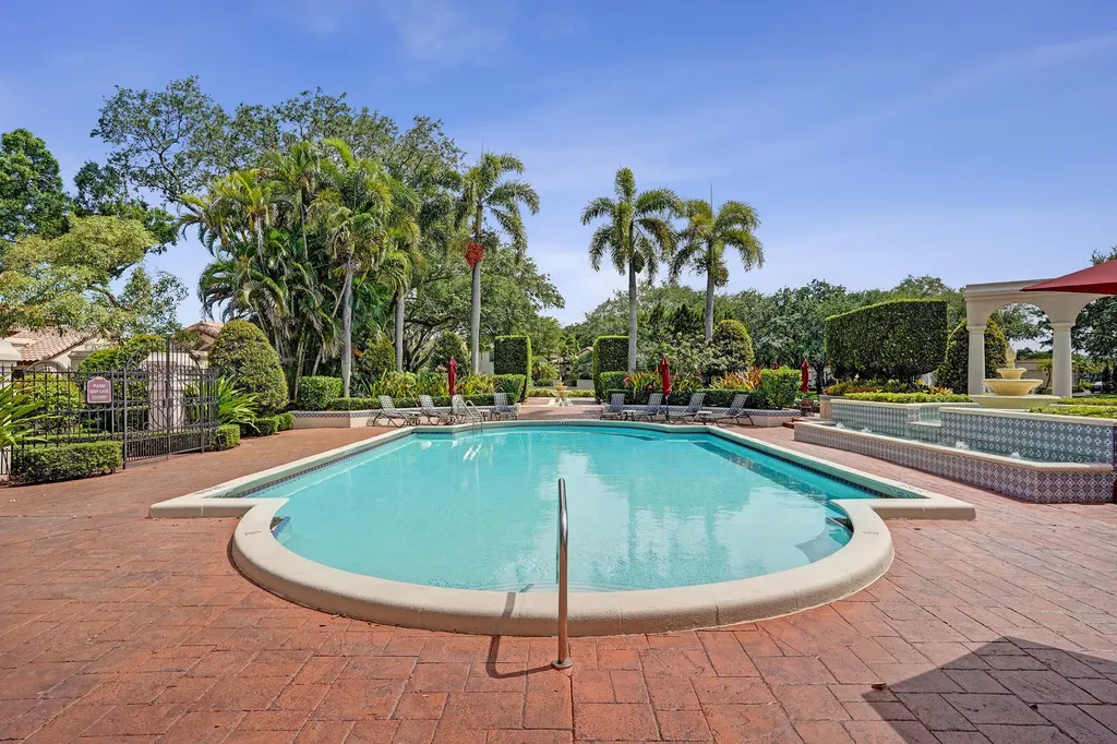 706 Via Genova Deerfield Beach FL 33442
