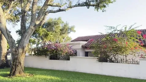 706 Via Genova Deerfield Beach FL 33442