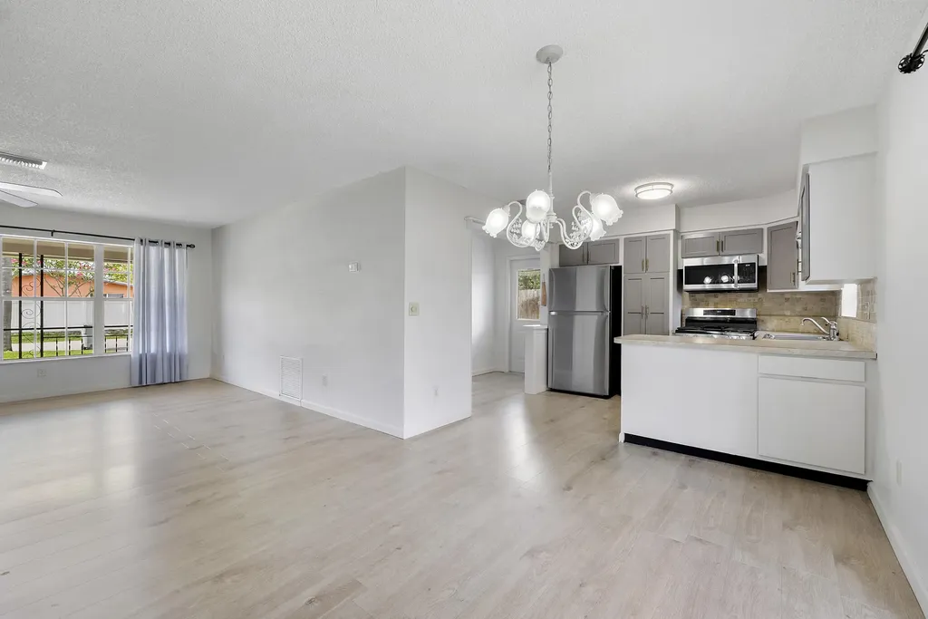1101 NE 35th Street Pompano Beach FL 33064