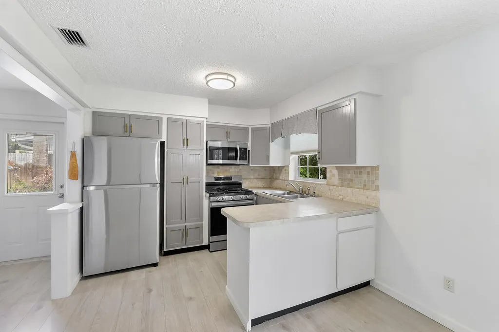 1101 NE 35th Street Pompano Beach FL 33064
