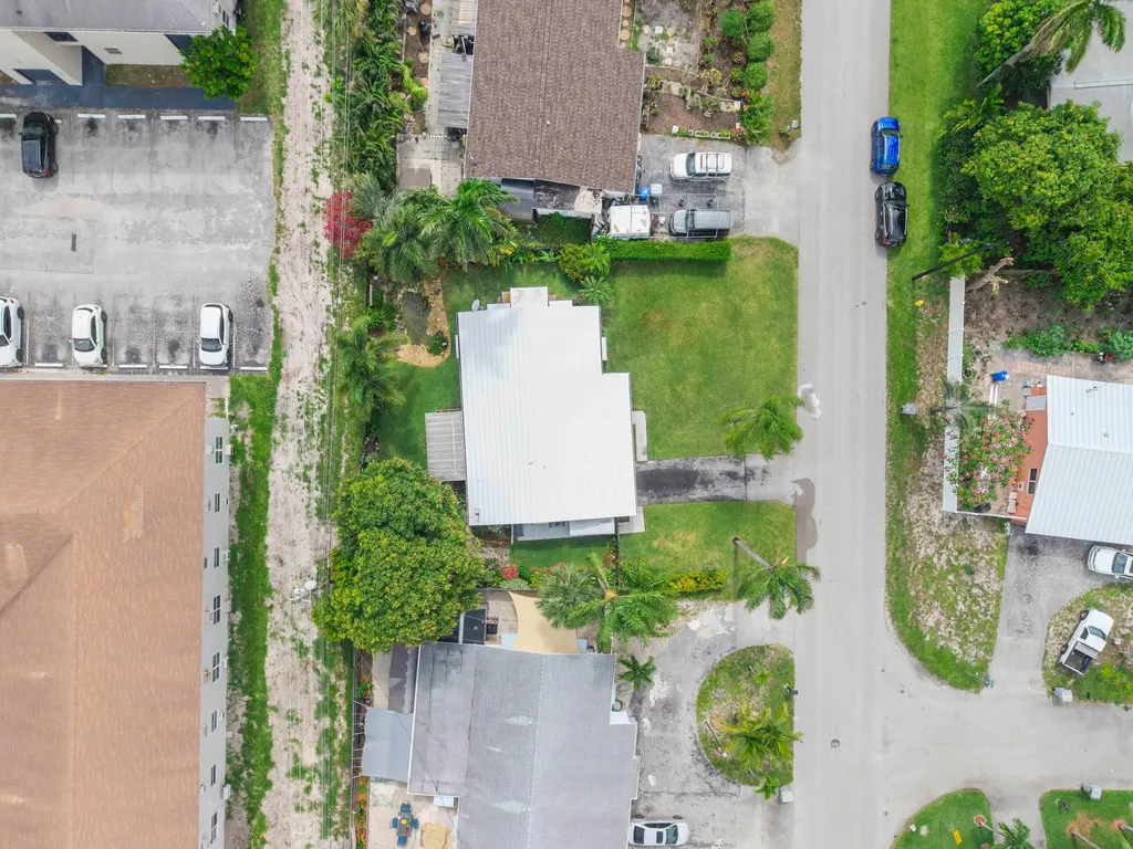 1101 NE 35th Street Pompano Beach FL 33064