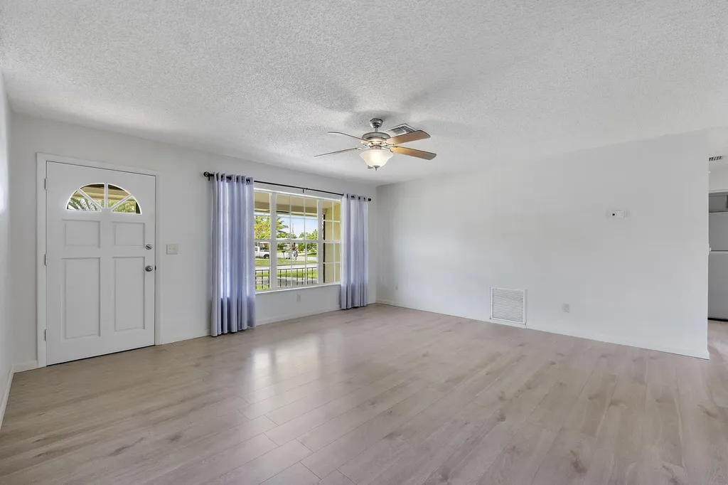 1101 NE 35th Street Pompano Beach FL 33064