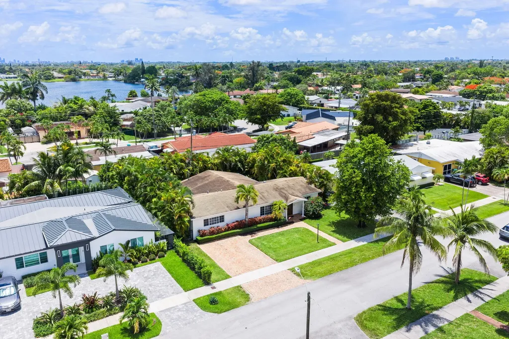 1035 SW 100th Court Miami FL 33174