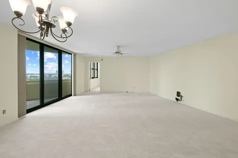 2800 N Ocean Drive Riviera Beach FL 33404