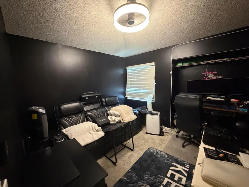 212 Harbour Pointe Way Greenacres FL 33413