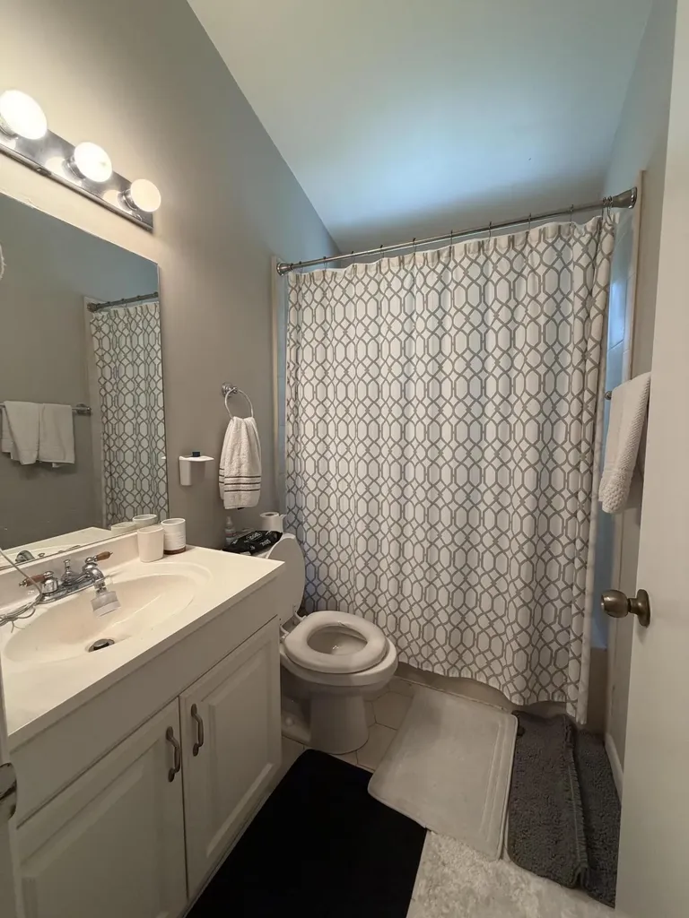 212 Harbour Pointe Way Greenacres FL 33413