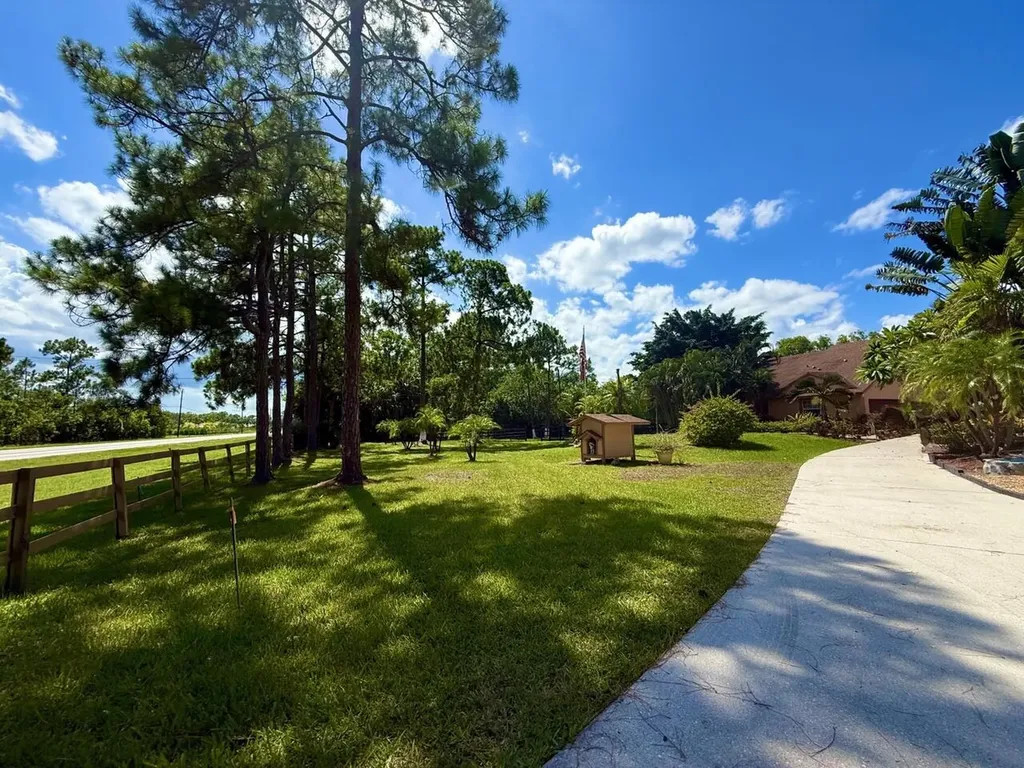 14765 Northlake Boulevard The Acreage FL 33412