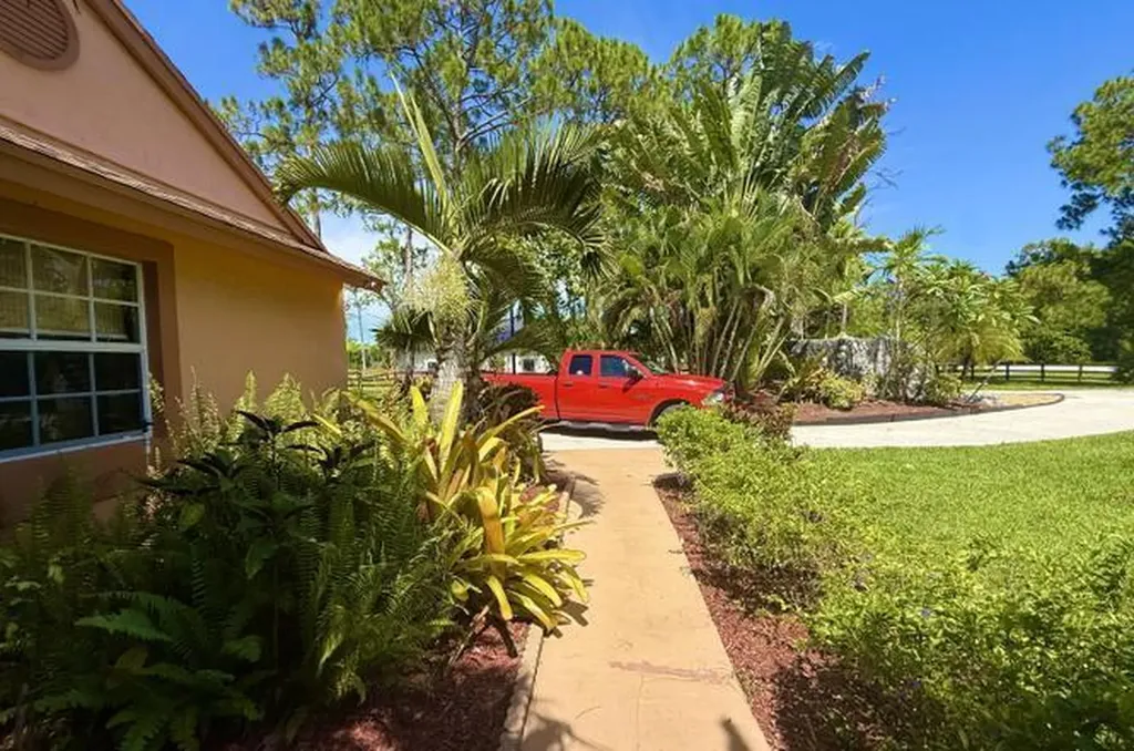 14765 Northlake Boulevard The Acreage FL 33412