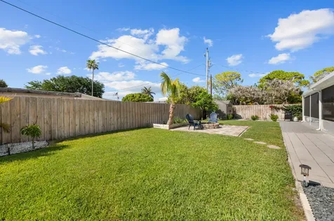 6481 SE Clairmont Place Hobe Sound FL 33455