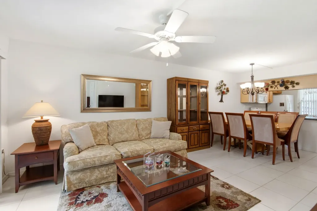 1105 Bahama Bend Coconut Creek FL 33066