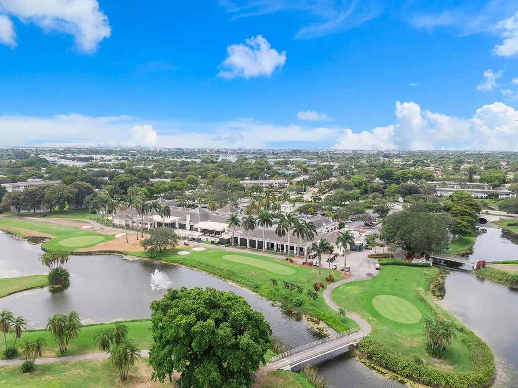 1105 Bahama Bend Coconut Creek FL 33066