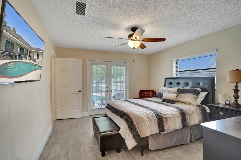 86 Las Brisas Boynton Beach FL 33426