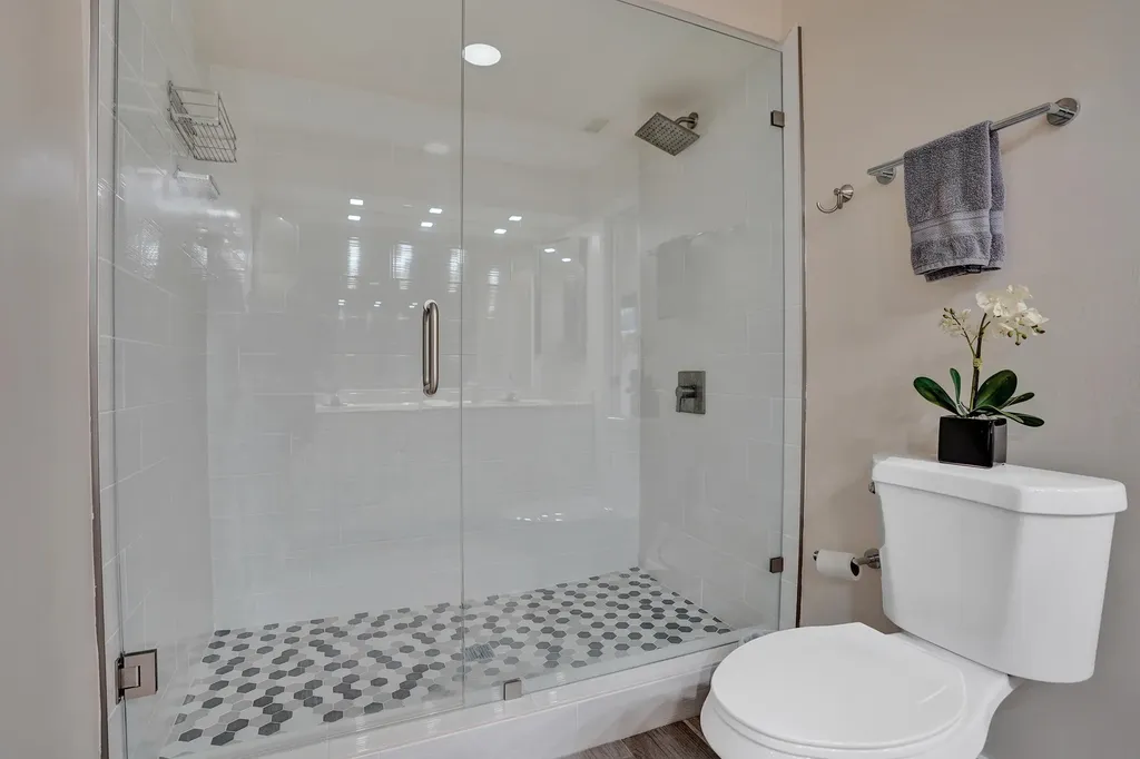 86 Las Brisas Boynton Beach FL 33426