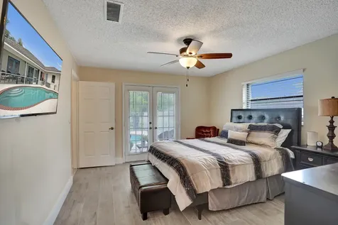 86 Las Brisas Boynton Beach FL 33426