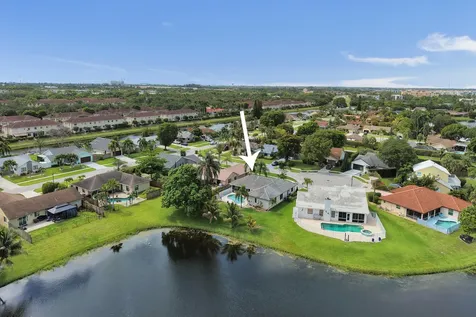 86 Las Brisas Boynton Beach FL 33426