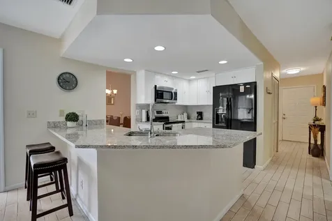 86 Las Brisas Boynton Beach FL 33426