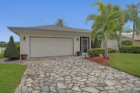 86 Las Brisas Boynton Beach FL 33426
