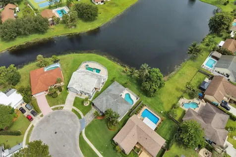 86 Las Brisas Boynton Beach FL 33426