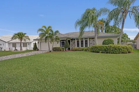 86 Las Brisas Boynton Beach FL 33426