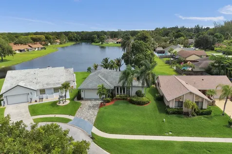 86 Las Brisas Boynton Beach FL 33426