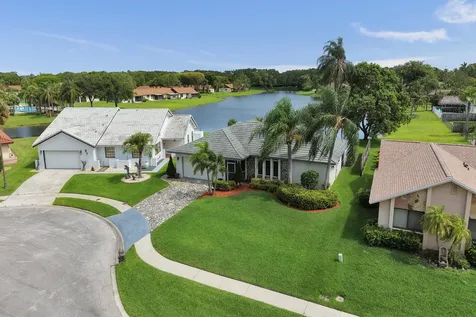 86 Las Brisas Boynton Beach FL 33426