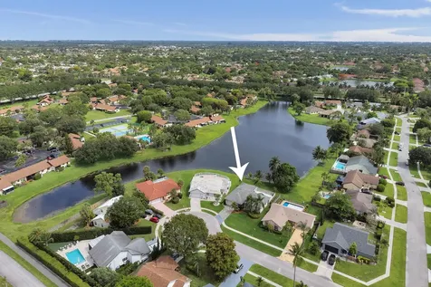 86 Las Brisas Boynton Beach FL 33426