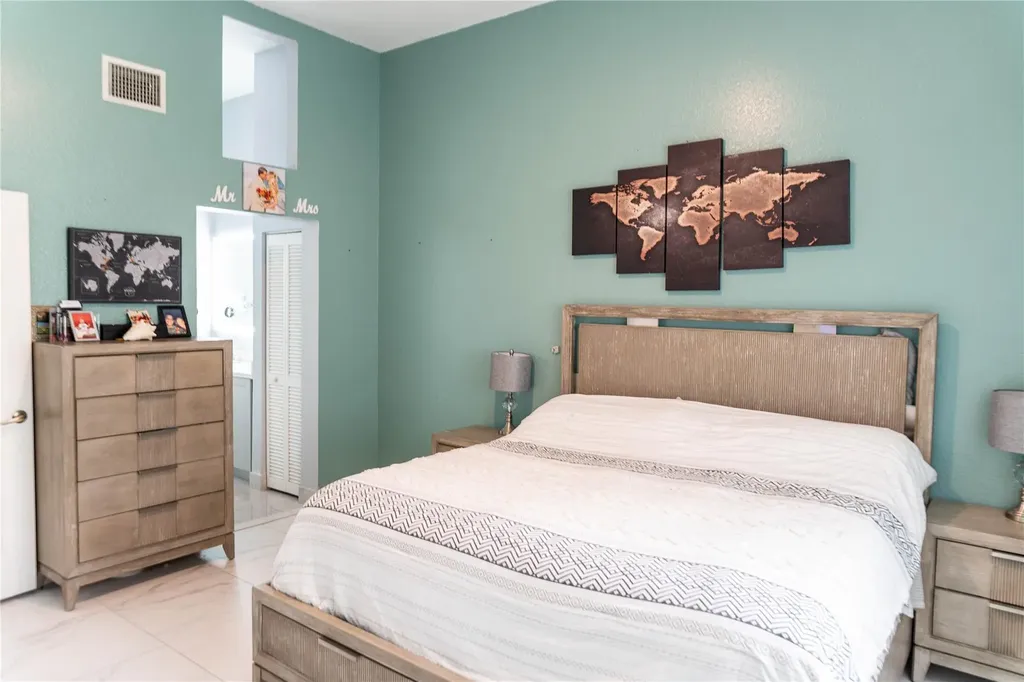 1102 SW 158th Avenue Pembroke Pines FL 33027