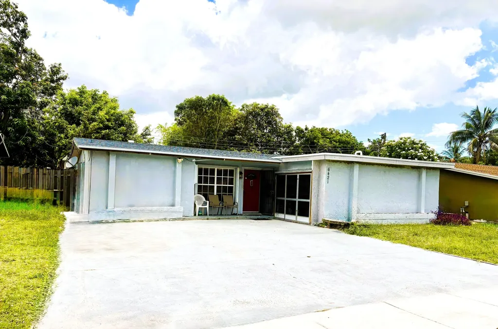 6421 NW 29th Street NW Sunrise FL 33313