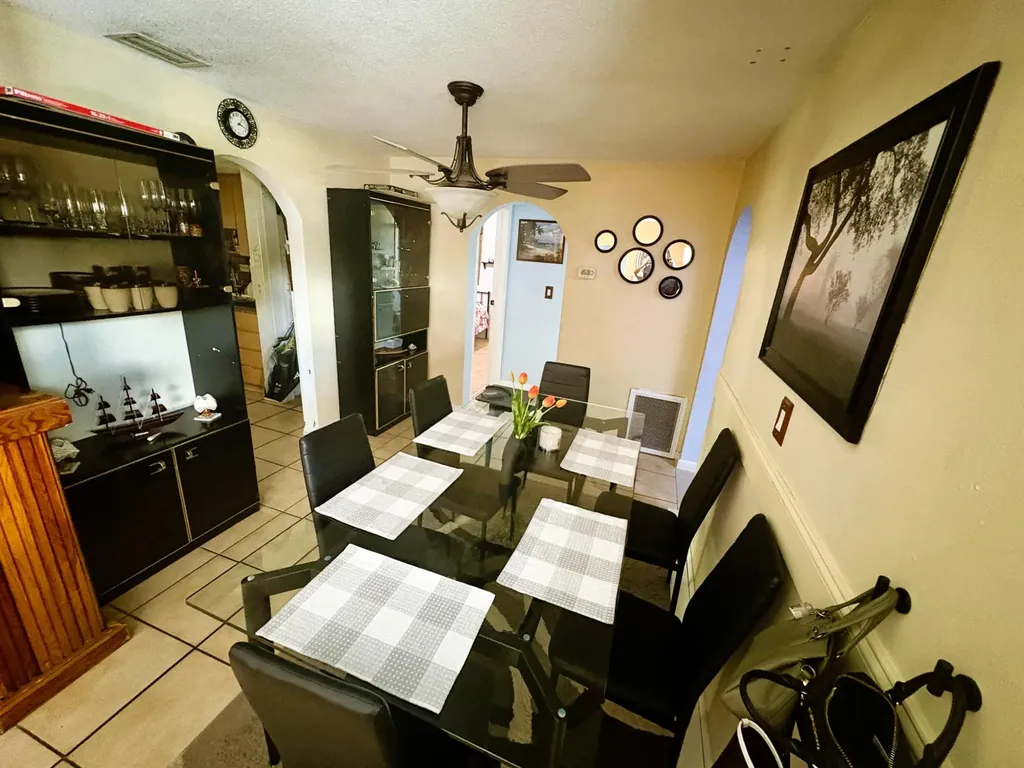 6421 NW 29th Street NW Sunrise FL 33313