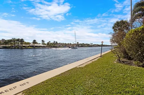 6213 Bay Club Drive Fort Lauderdale FL 33308