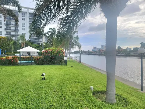 6213 Bay Club Drive Fort Lauderdale FL 33308