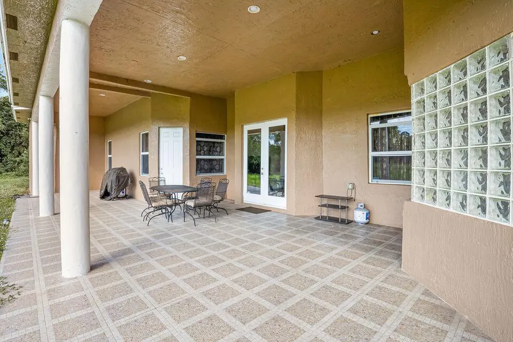 14094 43rd Road N Loxahatchee Groves FL 33470