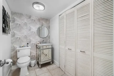 8122 Thames Boulevard Boca Raton FL 33433