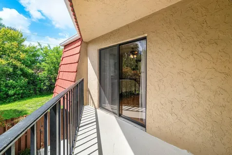 8122 Thames Boulevard Boca Raton FL 33433