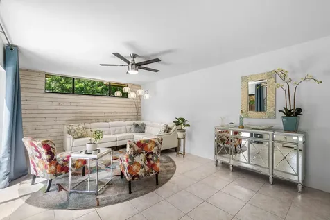 8122 Thames Boulevard Boca Raton FL 33433