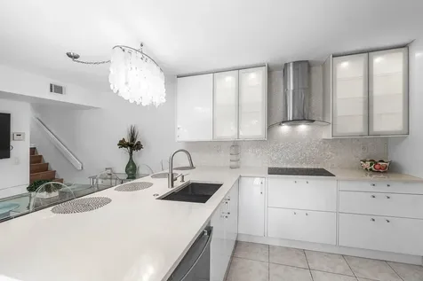 8122 Thames Boulevard Boca Raton FL 33433