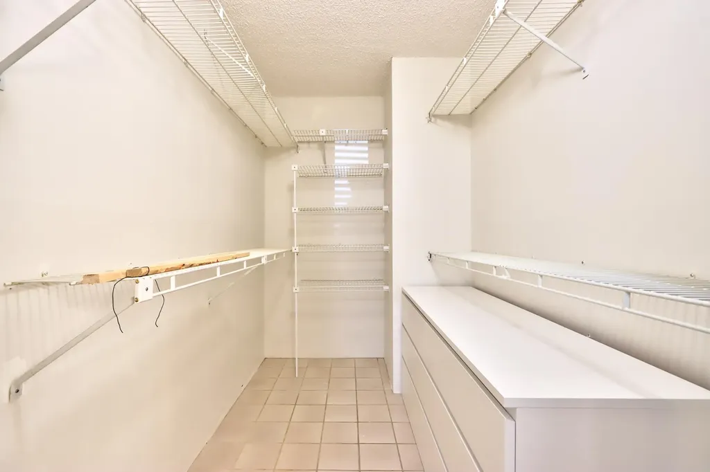 5800 Camino Del Sol Boca Raton FL 33433