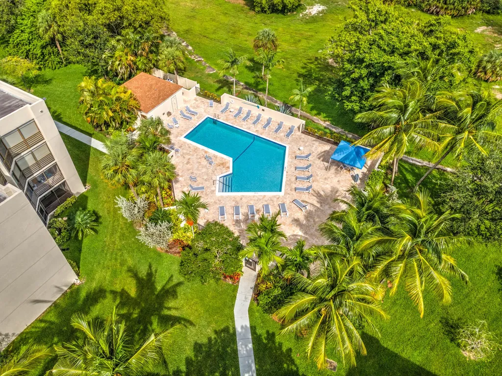 5800 Camino Del Sol Boca Raton FL 33433