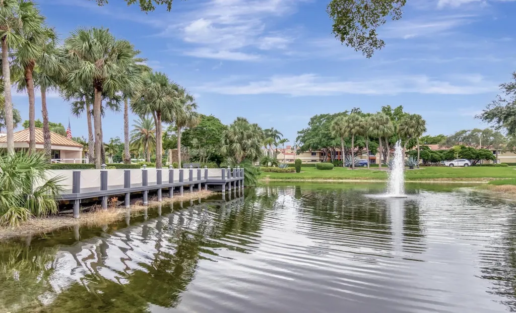 5800 Camino Del Sol Boca Raton FL 33433