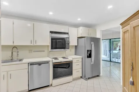 5800 Camino Del Sol Boca Raton FL 33433