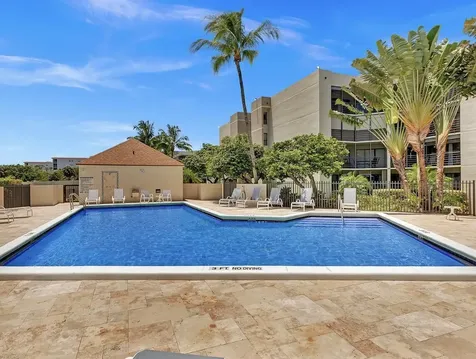 5800 Camino Del Sol Boca Raton FL 33433