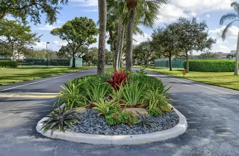 5800 Camino Del Sol Boca Raton FL 33433