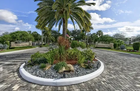 5800 Camino Del Sol Boca Raton FL 33433
