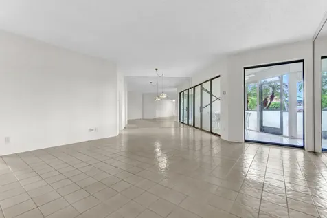 5800 Camino Del Sol Boca Raton FL 33433