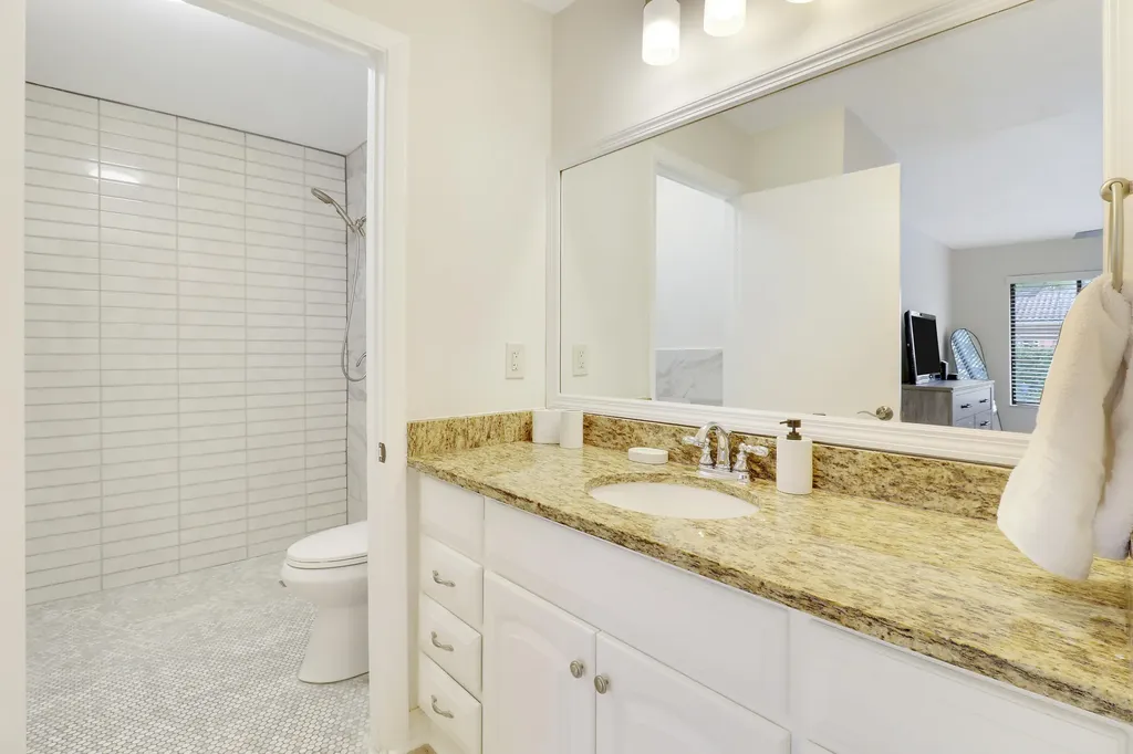 1107 Duncan Circle Palm Beach Gardens FL 33418