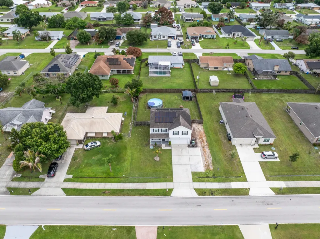 1833 SW Cameo Boulevard Port St Lucie FL 34953